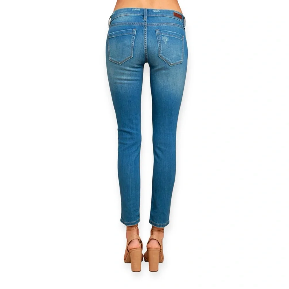 BLANKNYC SKINNY CLASSIQUE DISTRESSED LIGHT WASH CLASSIC DENIM JEANS **NWT**